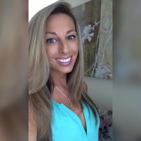 Meet your Posher, Rachel - Picture 1 of 1